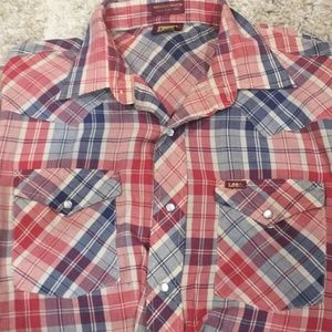 Men’s large vintage snap button down long sleeve